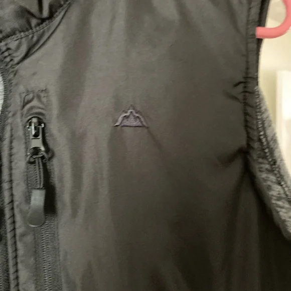 Snozu Platinum Collection Gray Vest - Picture 8 of 15